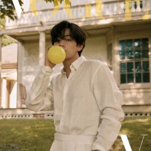 vogue-korea-october-v-cover-f-main
