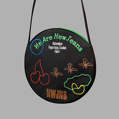 newjeans-1st-ep-new-jeans-bag-black