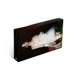 jisoo-first-single-album-me-black-ver