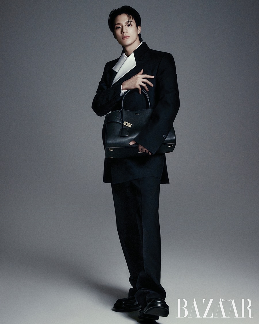 harper's-bazaar-october-2023-book-in-book-nct-jeno-b-type