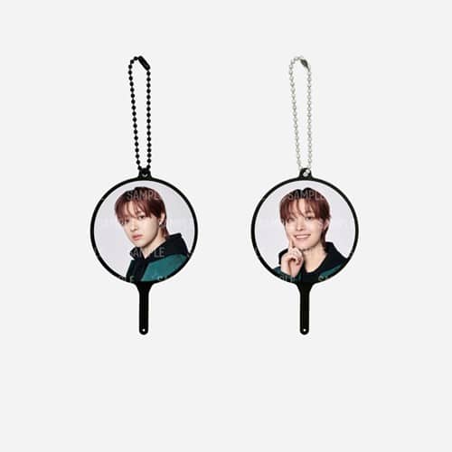 2024-&team-concert-tour-first-paw-print-random-mini-picket-keyring